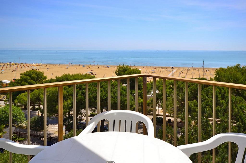 International Seaview Apartments Lignano Sabbiadoro Ruang foto