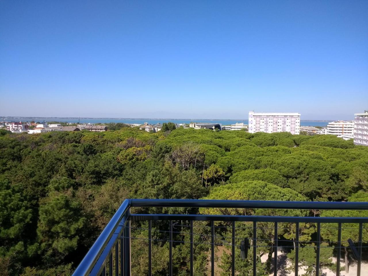 International Seaview Apartments Lignano Sabbiadoro Bagian luar foto